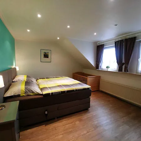 Exklusives _ferienhaus Watt_n Hus *